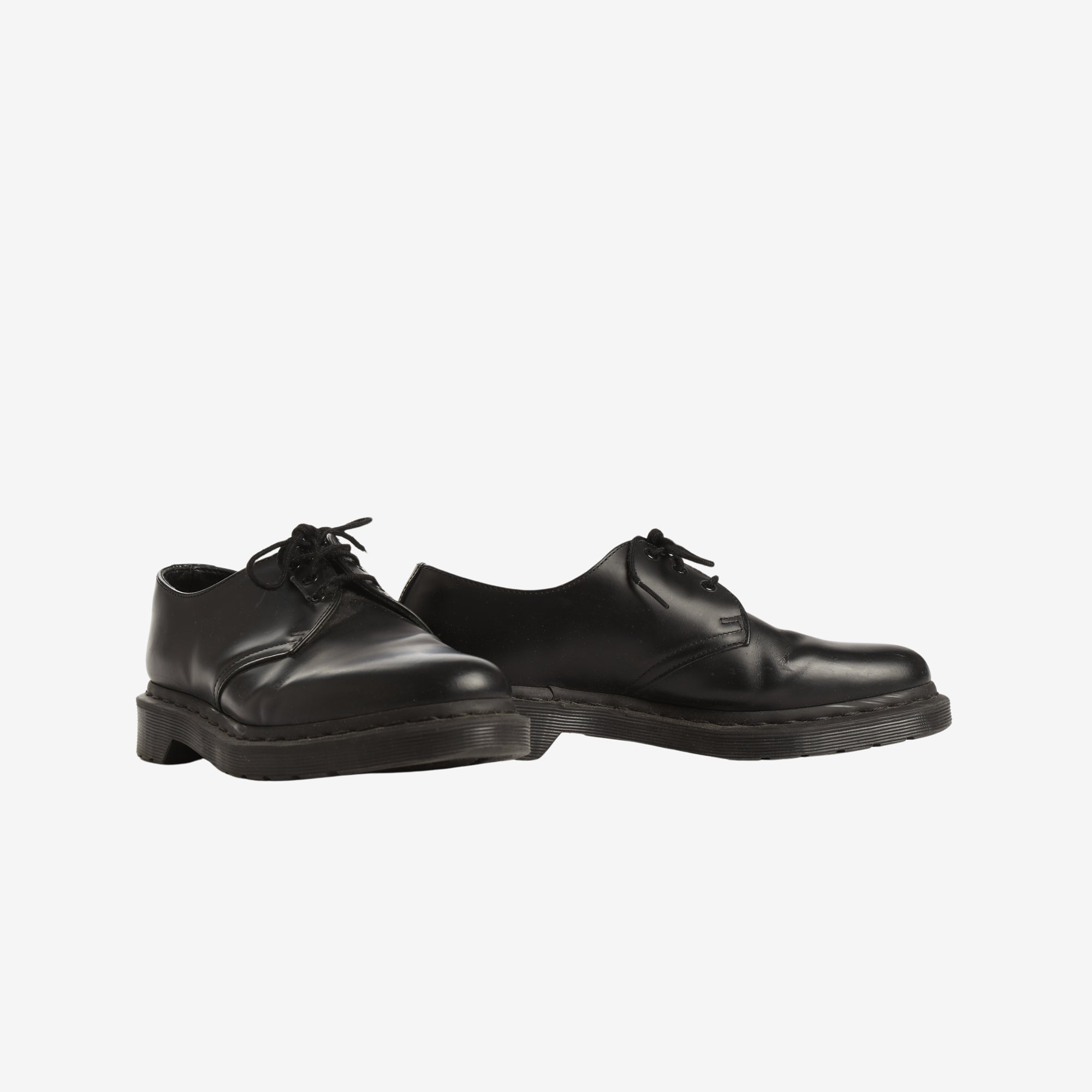 Discover Comfort and Style: The 1461 Smooth Leather Oxford Shoes