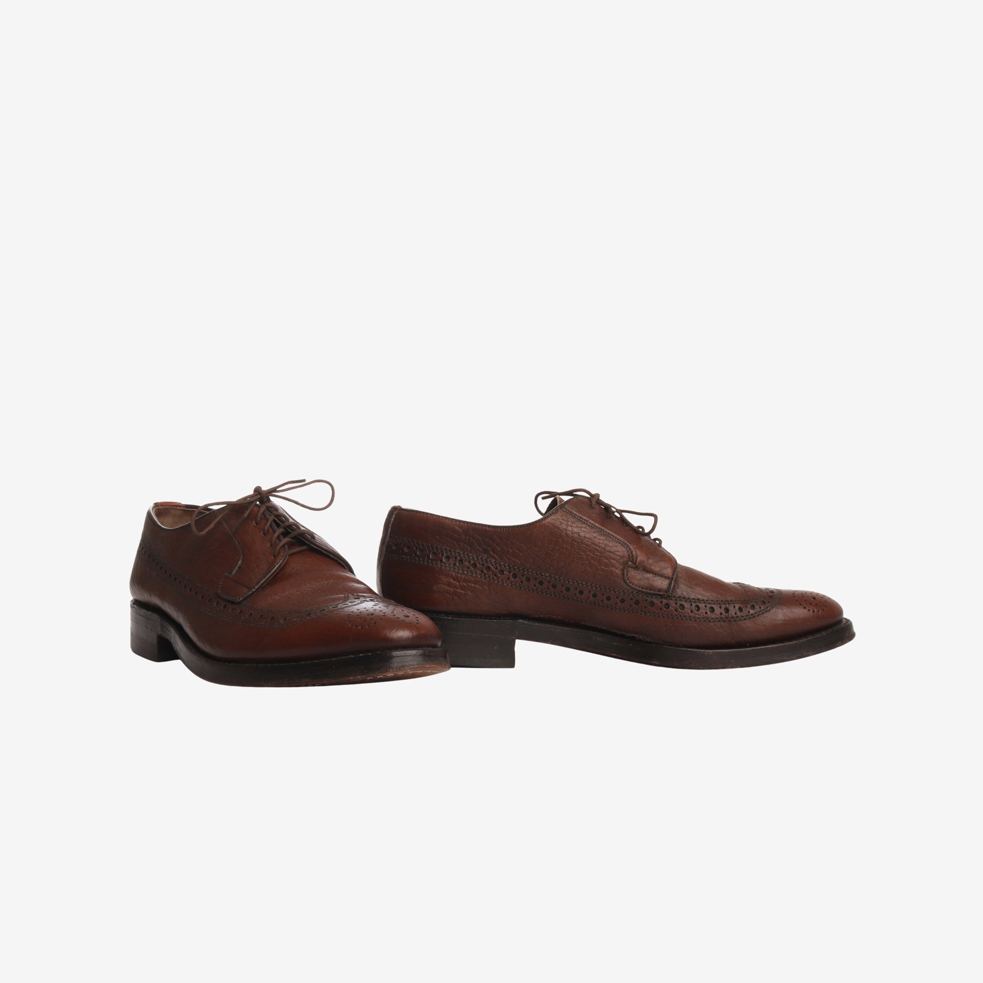 Grained Leather Wing Tip Brogue