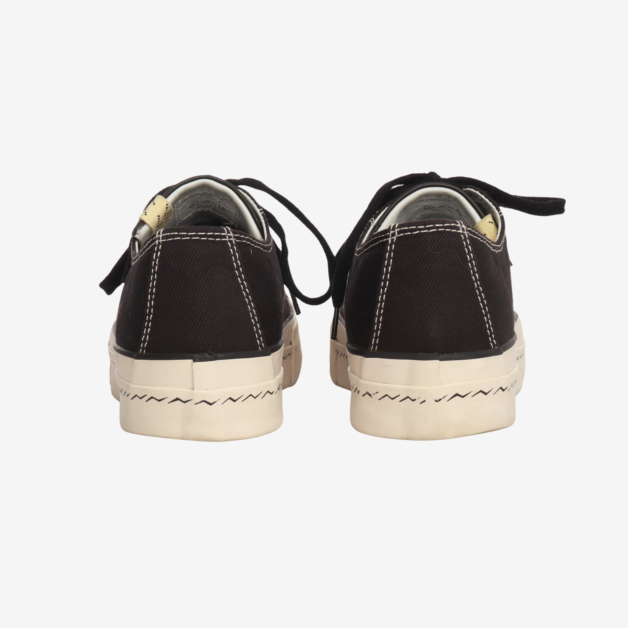 Skagway Lo Patten Sneaker