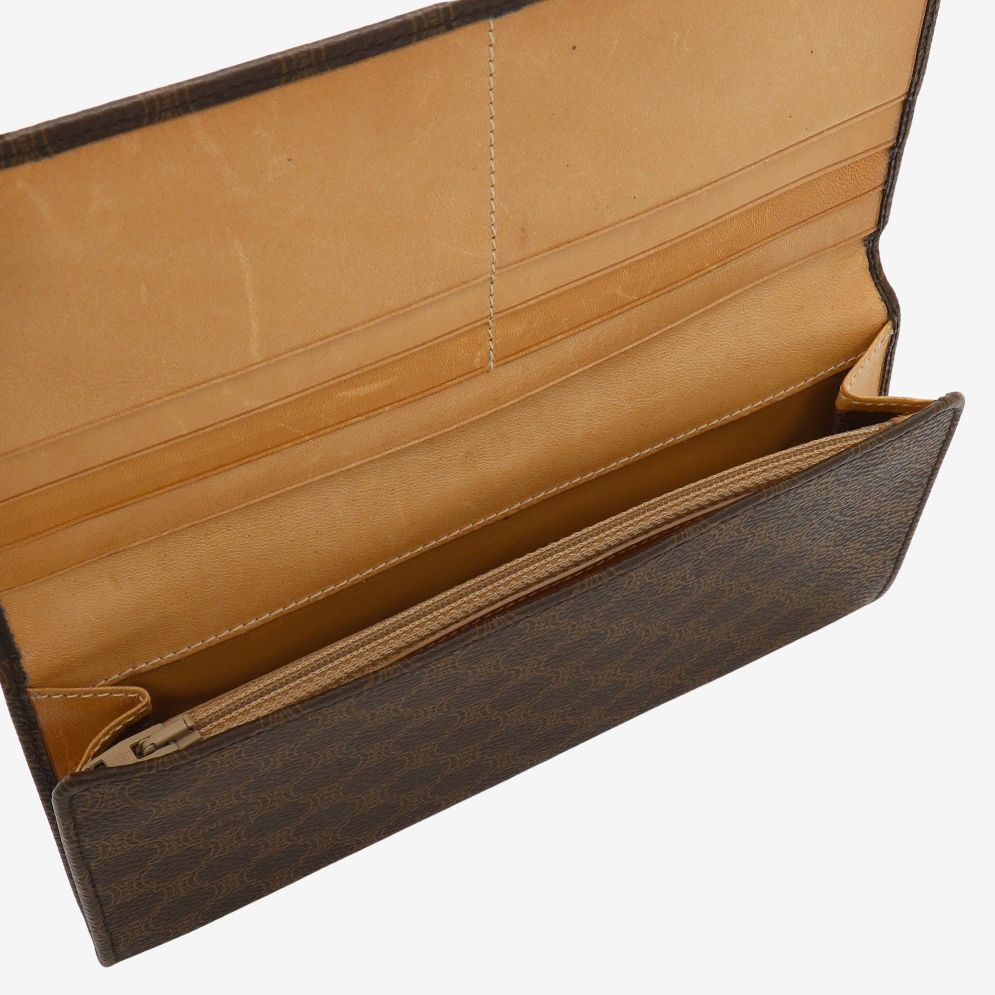 Macadam Leather Grained Wallet