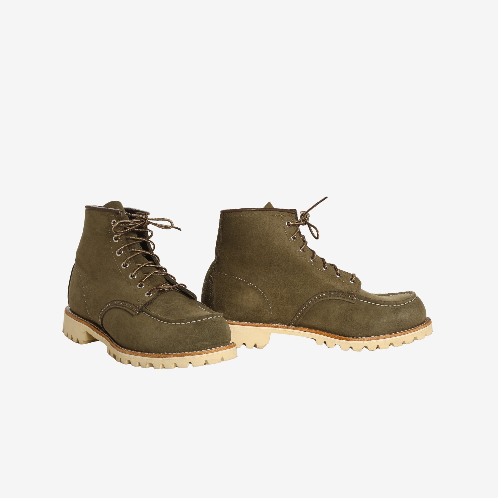 8203 Classic Moc Toe Boot