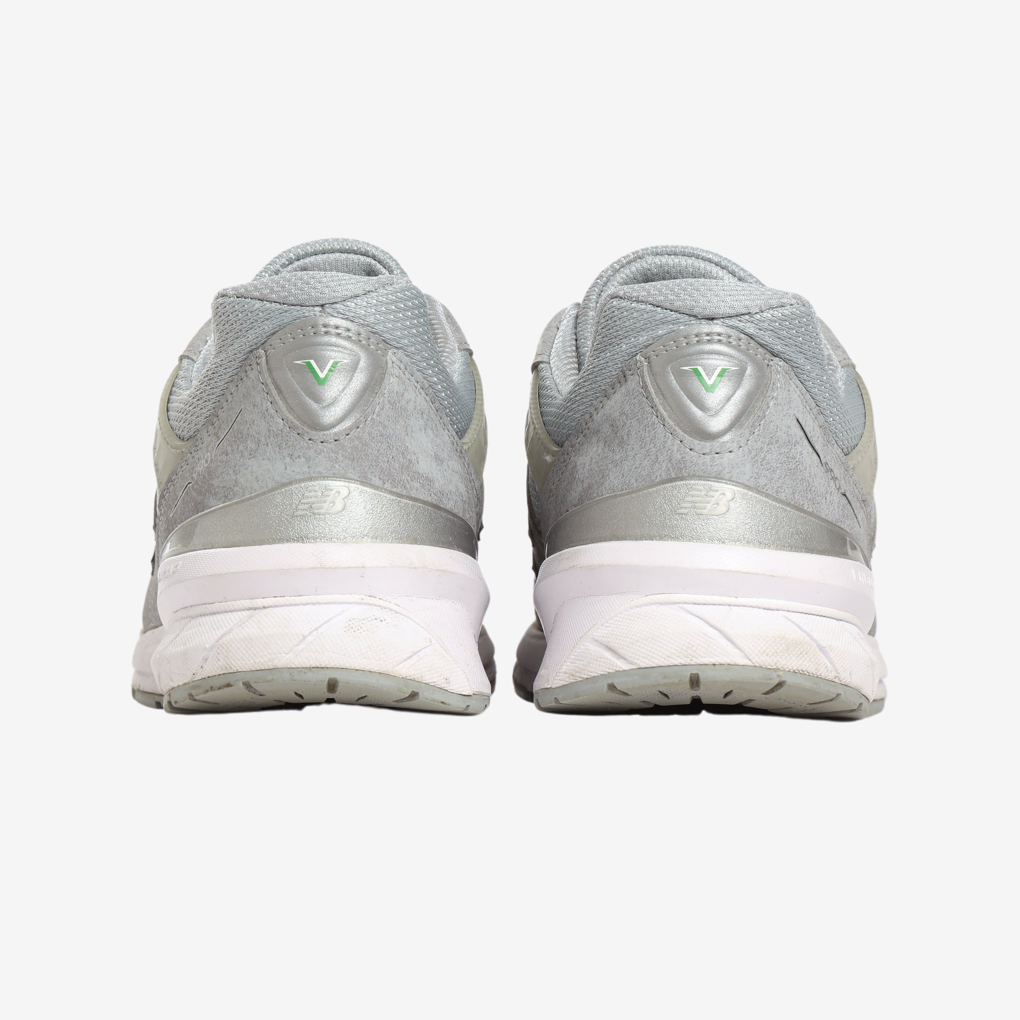 990V5 Sneakers