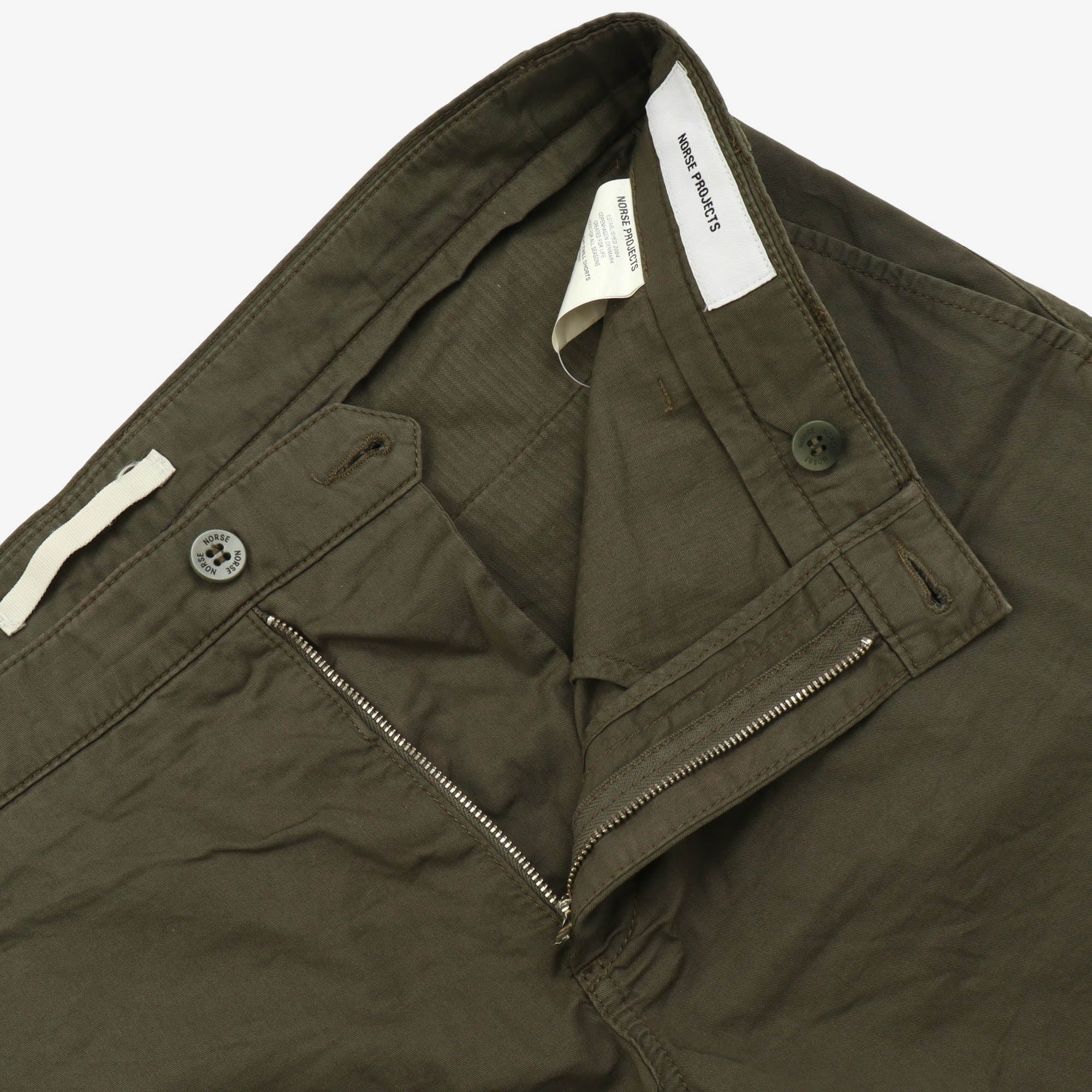 Aros Light Twill Shorts