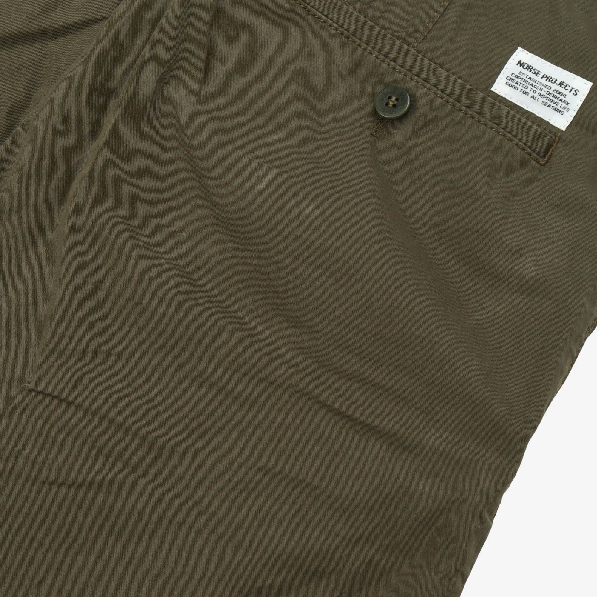 Aros Light Twill Shorts