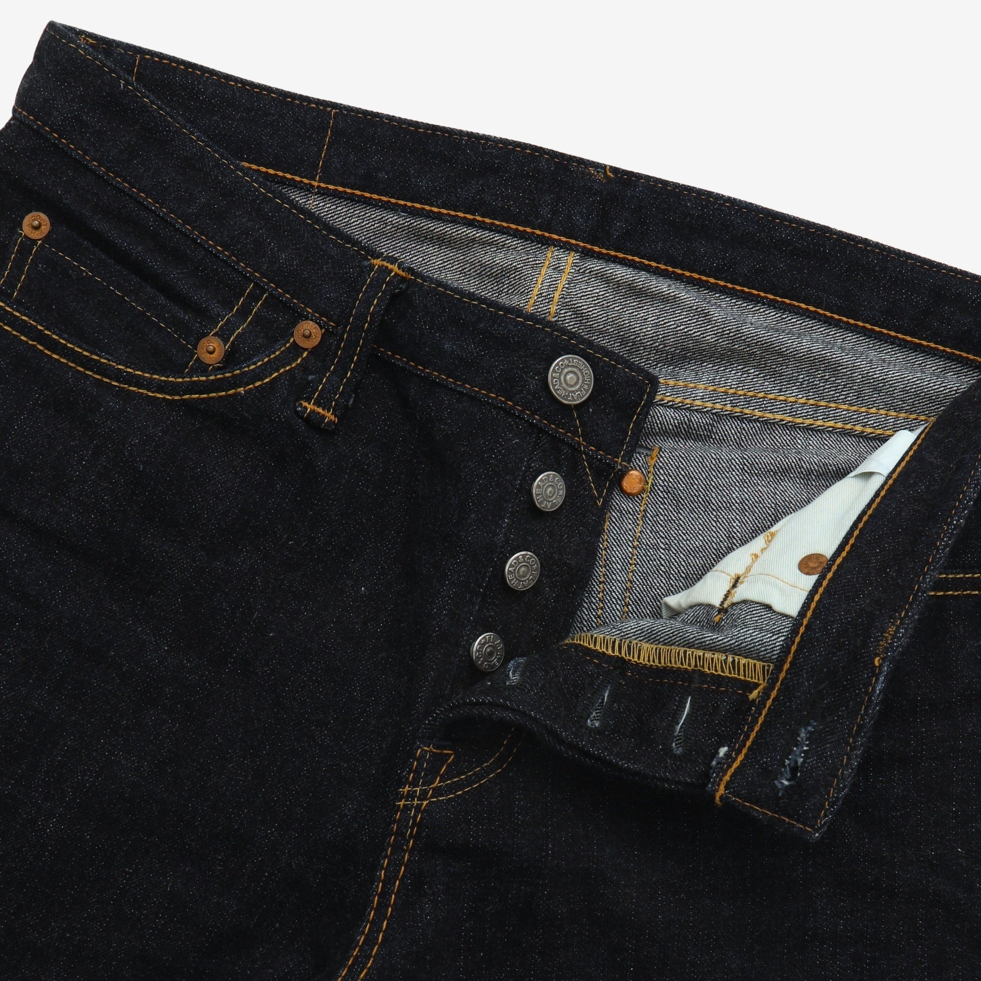 D306 Slim Tapered Jeans