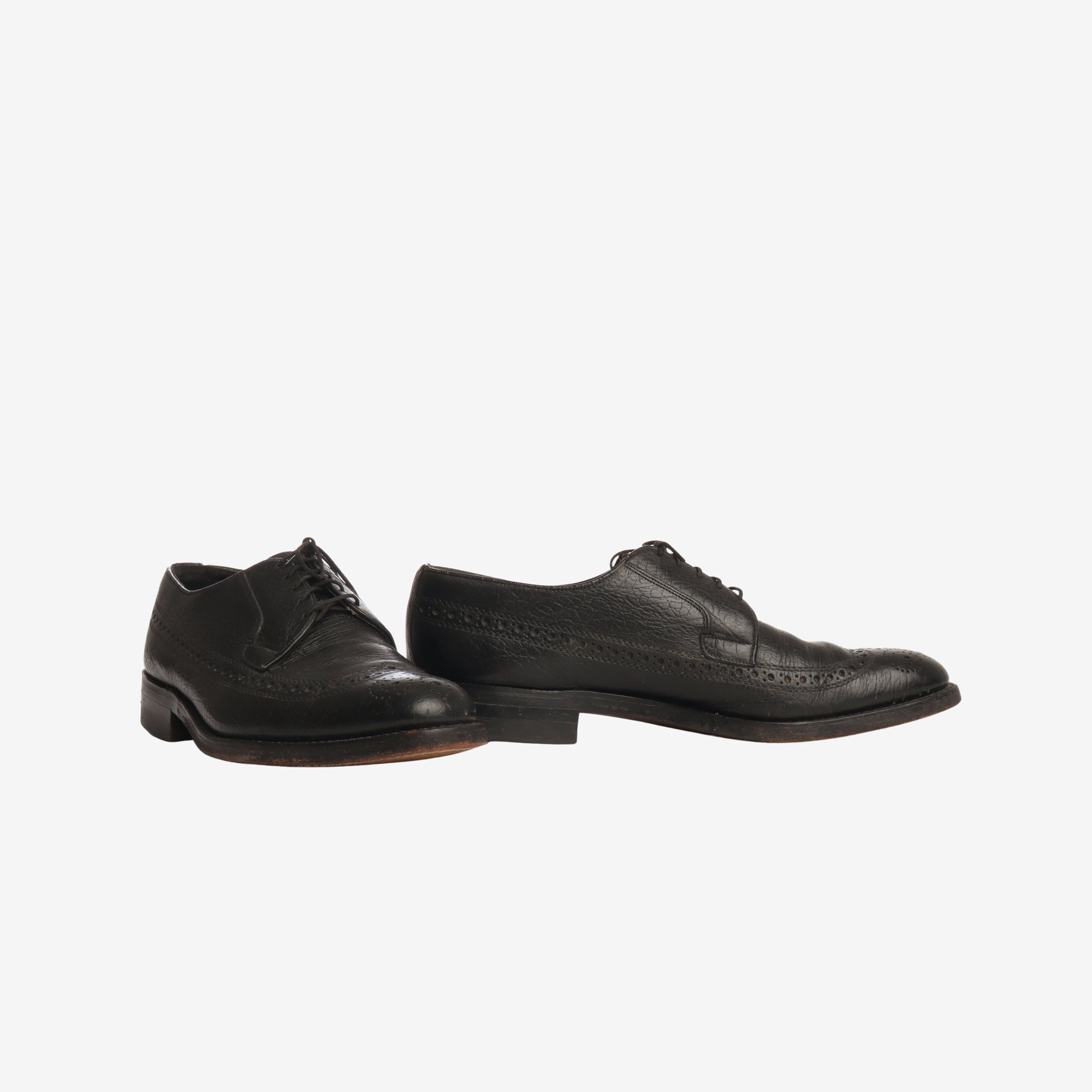 Grained Leather Wing Tip Brogue